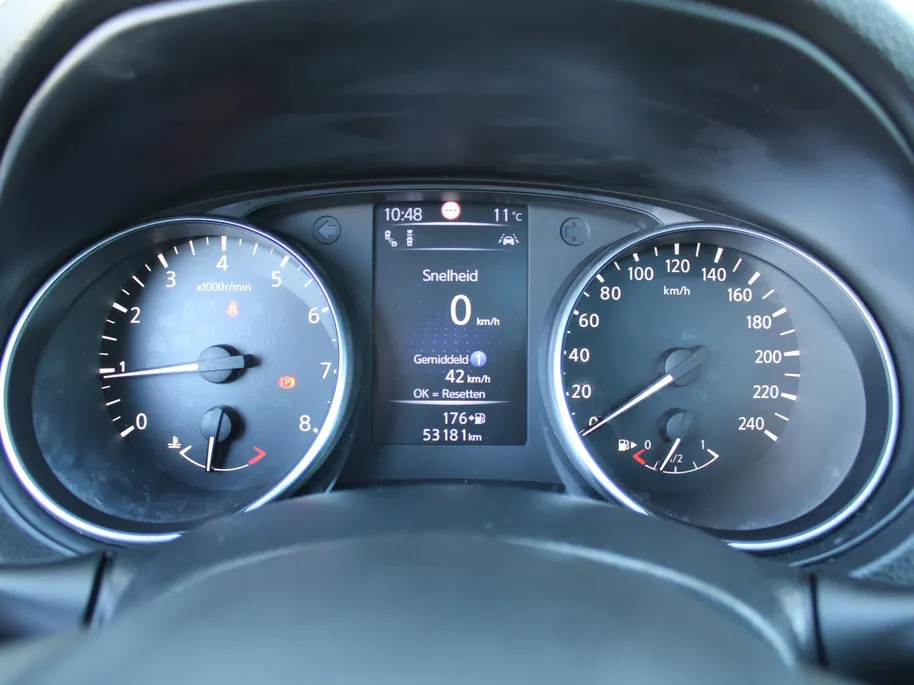 Nissan QASHQAI 1.2 Tekna | Trekhaak | 360 Camera | Pano dak | Stoel-/voorruitverwarming | Dodehoek detectie | Elek. stoelverstelling | Clima | 19' LM | 1e eigenaar |