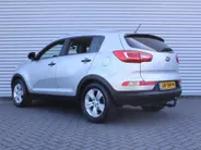 Kia Sportage 2.0 X-ecutive Plus Pack | Trekhaak | 17' LM | Parkeersensor achter | Half leer/stof | Navi Pioneer incl. Apple CarPlay/Android Auto | Cruise | Clima | Automaat |