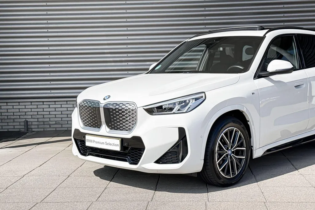 BMW iX1 eDrive20 67 kWh
