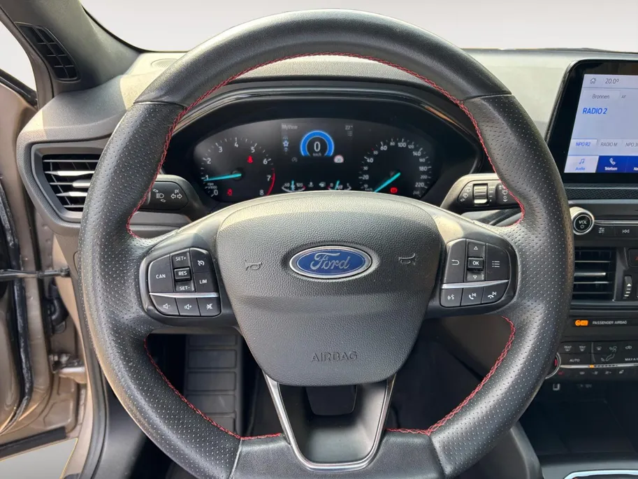 Ford Focus 1.0 EcoBoost ST Line Business 125PK | Winter Pack | Comfort Pack | Privacy Glass | Climate Control | Keyless Entry