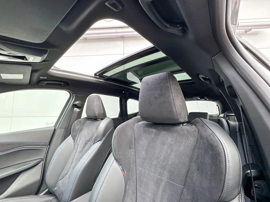 BMW iX1 eDrive20 67 kWh M Sport Edition