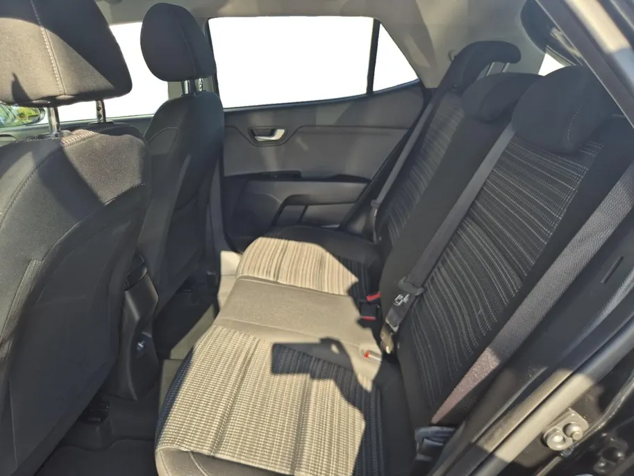 Kia Stonic 1.0 T-GDi MHEV DynamicPlusLine | Airco | Navi | Camera | LM Velgen | Privacy Glass |