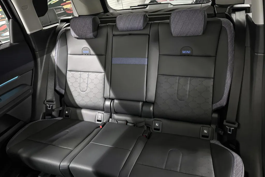 MINI Countryman C