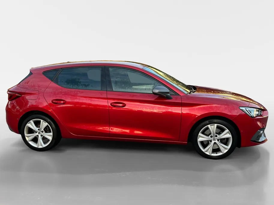 SEAT Leon 1.5 eTSI FR Nu met 12 maanden garantie! Hele mooie uitvoering!
