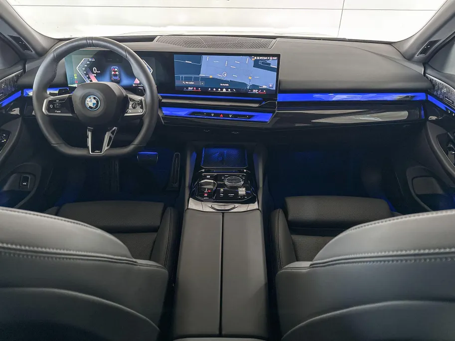 BMW 5 Serie Touring 550e xDrive