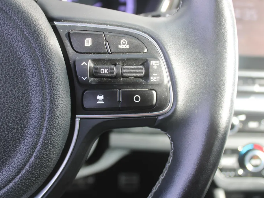 Kia Niro 1.6 GDi Hybrid DynamicPlusLine | Stuur-/stoelverwarming | Camera | Leer | Navi | Clima | Cruise adapt. | LED | Keyless | 16' LM |
