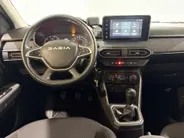 Dacia Sandero Stepway 100PK TCe 100 ECO-G Expression | 1e eigenaar | Trekhaak | Camera | Parkeersensoren | Apple CarPlay/Android Auto | Cruise Control | Licht & Regen Sensor |