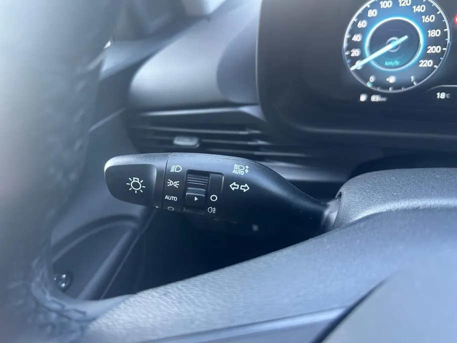 Hyundai i20 1.0 T-GDI Premium | Trekhaak| Lichtmetalen velgen| Automaat| Navigatie | Stoel verwarming| Stuur verwarming| Vol met opties!