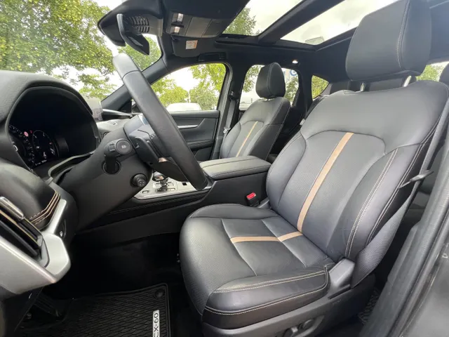 Mazda CX-60 2.5 e-SkyActiv PHEV Homura Plus | TREKHAAK |AUTOMAAT | PLUG-IN HYBDRIDE | PANORAMADAK | 2500kg TREKGEWICHT | LEDER | 360gr CAMERA | MEEST LUXE UITVOERING | BIJNA NIEUW |