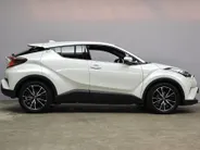 Toyota C-HR 1.8 Hybrid 122pk CVT Bi-Tone Navigatie | Cruise | Clima | PDC |Half Leer | Parlemoer Wit