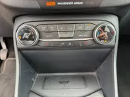 Ford Fiesta 1.0 EcoBoost Hybrid Vignale | Dealer onderhouden | NL auto | Adapt. cruise control | Pano dak | BLIS | Winter pack | Parkeersensoren voor en achter | Achteruitrijcamera | 17' lichtmetalen velgen | Bovag garantie |