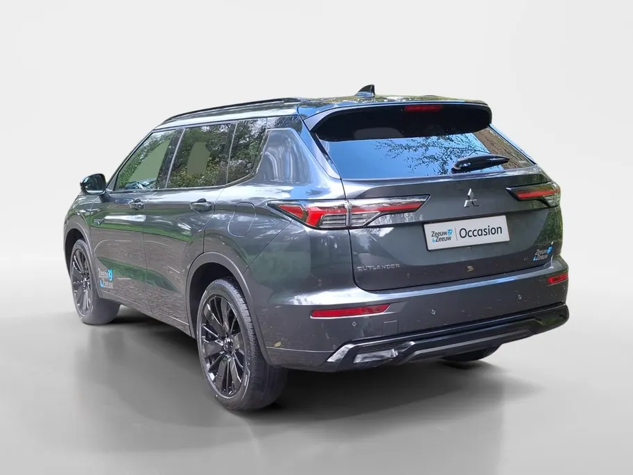 Mitsubishi Outlander 2.4 PHEV Black Edition | RIJDEND, VRAAG NAAR ACTUELE KM STAND | FULL OPTION | 360 CAMERA | STUUR, VOORRUIT, STOEL VERWARMING & VERKOELING |