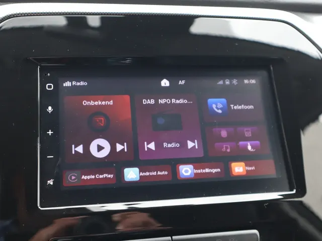 Suzuki Vitara 1.4 BoosterJet Style Hybrid Trekhaak | AdaptiveCruise | Carplay
