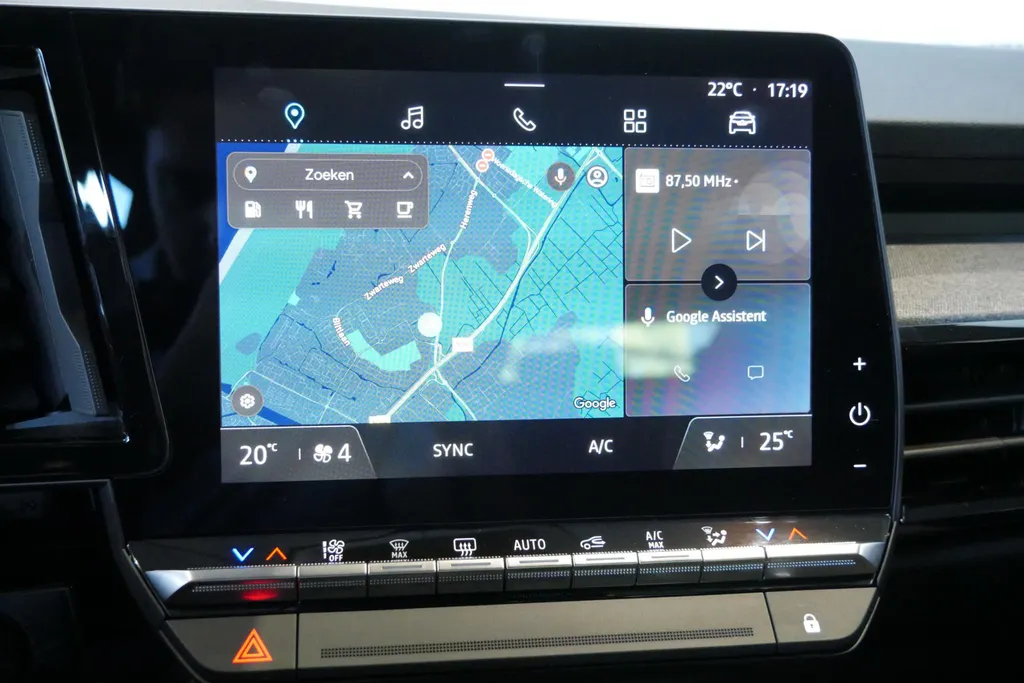 Renault Austral 1.2 E-Tech full hybrid 200 evolution *Automaat*Navi+Camera*Climate*Parkeersensoren*LM.Velgen*ETC..