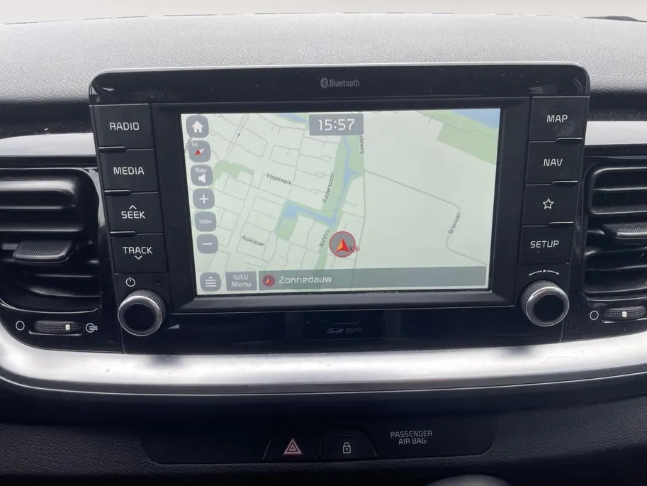 Kia Stonic 1.0 T-GDi Sports Edition | LM-Velgen | Navigatie | Parkeer camera | Cruise control | Luxe interieur