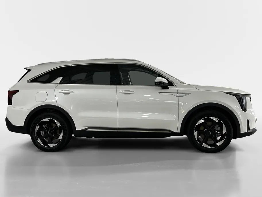 Kia Sorento 1.6 T-GDi Plug-in Hybrid 4WD DynamicPlusLine 7p | Glazen schuif-/kanteldak | BOSE premium geluidsinstallatie | Stoel- en stuurverwarming | NU €3000 inruilpremie!