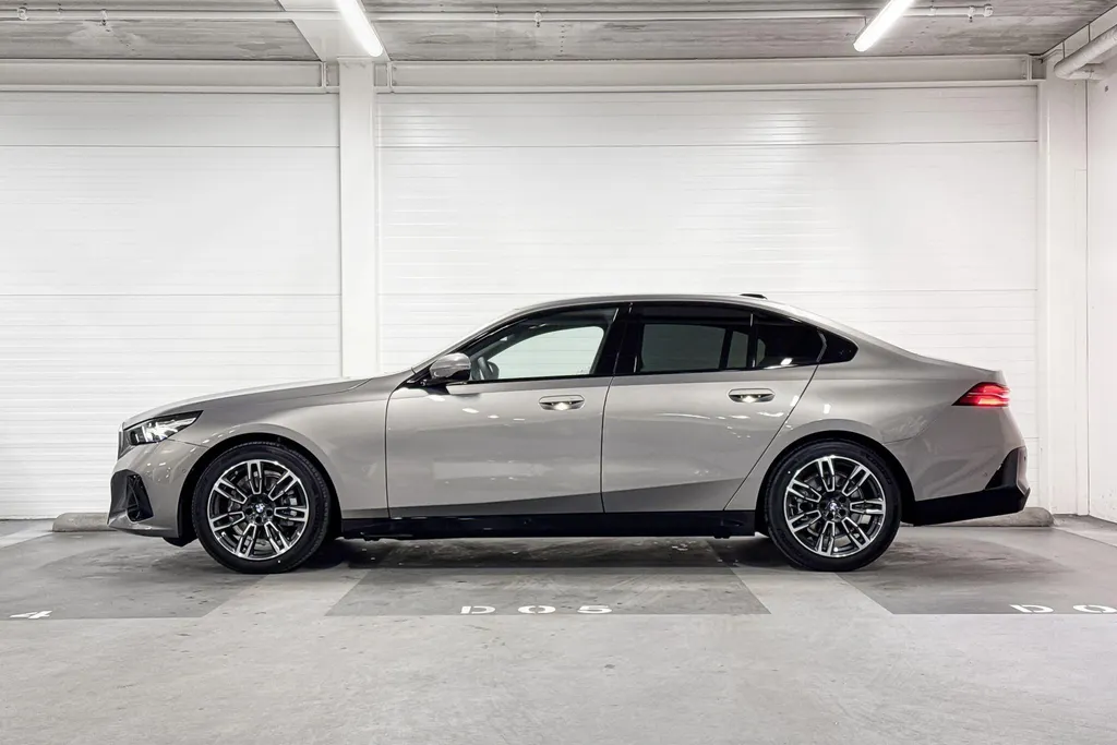 BMW 5 Serie Sedan 520i