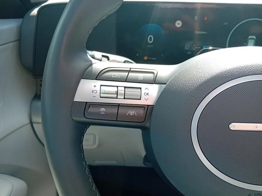 Hyundai Kona Premium Sky | ! Als nieuw! | Vol Opties | NU Incl. 12 maanden garantie, APK, Onderhoudsbeurt etc. Premiumpakket gratis! |
