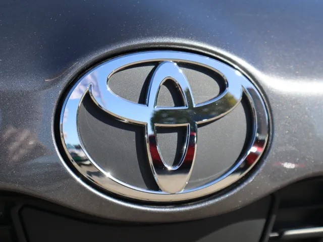 Toyota Yaris Cross 1.5 Hybrid 115 Dynamic Parkeersensoren | Stuur en stoelverwarming