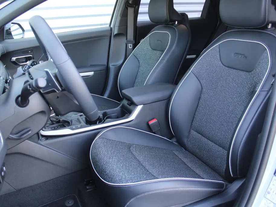 Kia K4 Sportswagon 1.0 T-GDi MHEV GT-Line Launch Edition (pano) | Stuur-/stoelverwarming | Camera | LED | 17' LM | Elek. stoel | Draadloze telefoonlader |