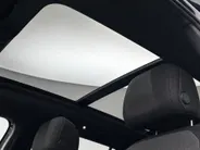 Volkswagen Tiguan 1.4 TSI eHybrid R-Line Business+ · Panoramadak · Trekhaak · 360°Camera · Stoelverwarming · Apple/Android Car Play · 20'' velgen ·