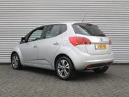 Kia Venga 1.4 CVVT First Edition | 16' LM | Trekhaak | Navi | Airco | Cruise | Camera | PDC | All seasons |