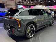 Kia EV4 GT AWD 81.4 kWh Launch control | Elektronisch adaptief onderstel met road-preview | 20' lichtmetalen GT-velgen