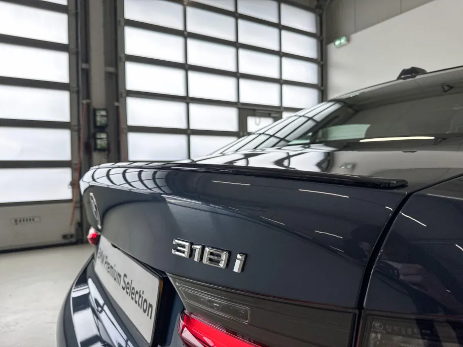 BMW 3 Serie Sedan 318i M Sportpakket Pro