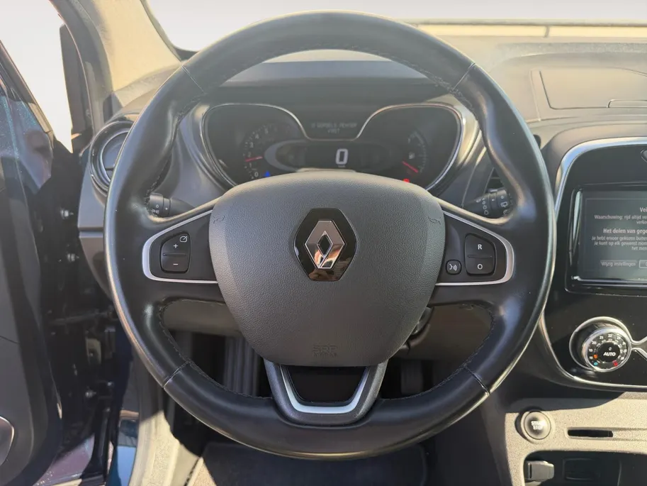 Renault Captur 1.3 TCe Intens | Trekhaak | Navigatie | Bluetooth | Cruise & Climate Control | Parkeersensoren | Camera | Onderhoudshistorie | 12 Maanden BOVAG Garantie