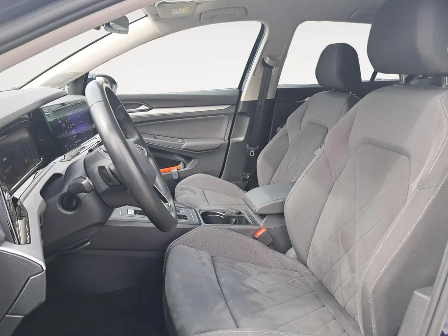 Volkswagen Golf 1.0 eTSI Life Business | DSG | Elek. Stoelverstelling | Stoelverwarming