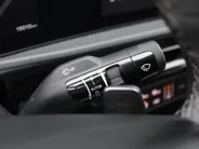 Kia EV6 Light Edition 63 kWh | Stuur-/stoelverwarming | Camera | 19' LM | LED | Adap. Cruise | Clima | Draadloze telefoonlader | 17% bijtelling |