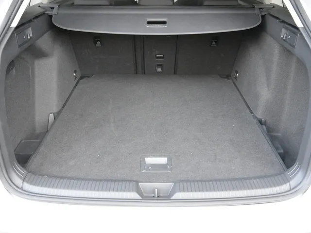 Volkswagen Golf Variant TSI 110pk Life Business