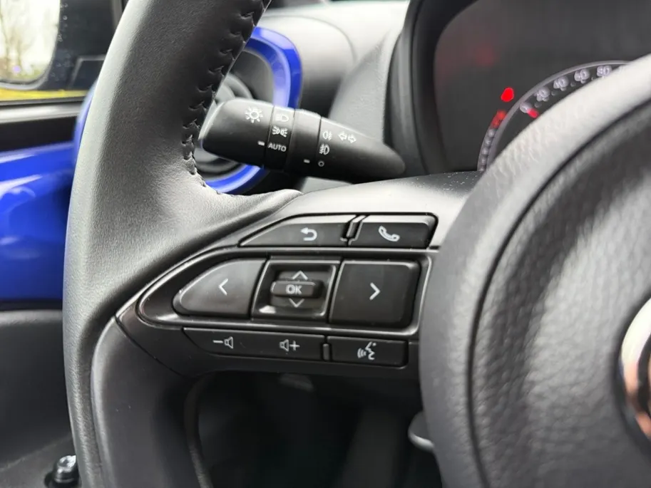 Toyota Aygo X 1.0 VVT-i MT Pulse | Bi-tone | all seasons | Android/Apple Carpl