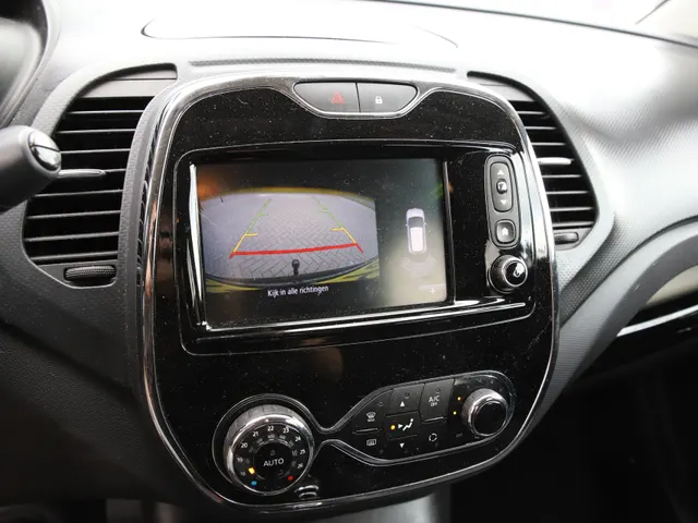 Renault Captur 1.2 TCe Dynamique AUTOMAAT | CAMERA | TREKHAAK | CLIMA | PDC