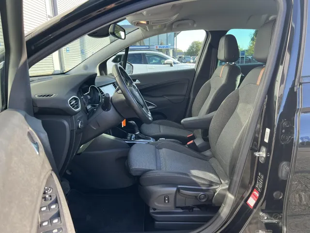 Opel Crossland 1.2 Turbo Elegance Automaat | Trekhaak | All Season Banden | Apple Carplay & Android Auto | Climate Control