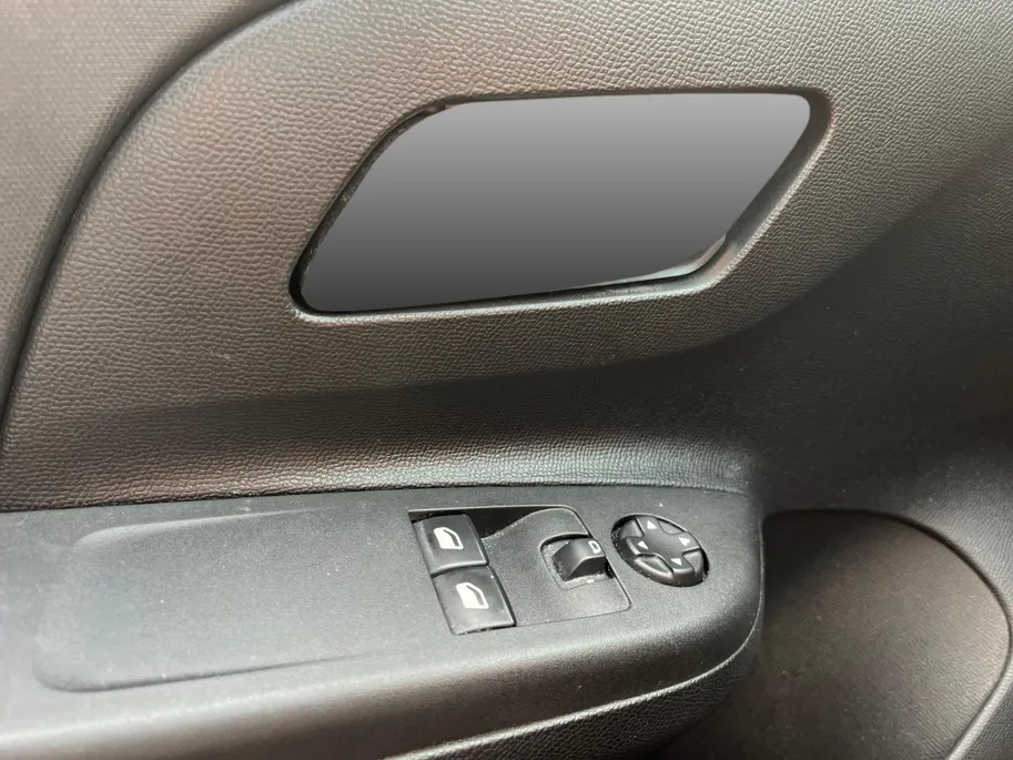 Opel Corsa-e Edition 50 kWh NL Auto | Stoel-/stuurverwarming | Automaat | Cruise control | CarPlay | Etc.