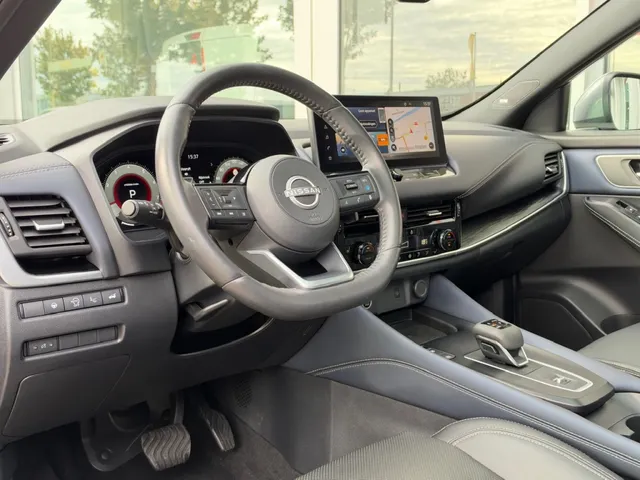 Nissan QASHQAI 1.3 Mild-Hybrid 158pk Xtronic Tekna Plus | Trekhaak |  Leder | Panoramadak | 360-Camera | App Connect | Head-Up | Keyless