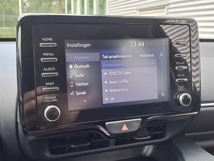 Toyota Yaris 1.5 Hybrid Active AUTOMAAT | Navigatie | Adaptieve Cruise | Climate | Camera | Rijstrooksensor met correctie | Apple Carplay/Android Auto