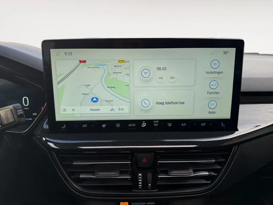 Ford Focus Wagon 1.0 EcoBoost Hybrid ST Line X | Winter Pack | Driver Assistance Pack | Panormadak | Apple Carplay & Android Auto | Navigatiesysteem |