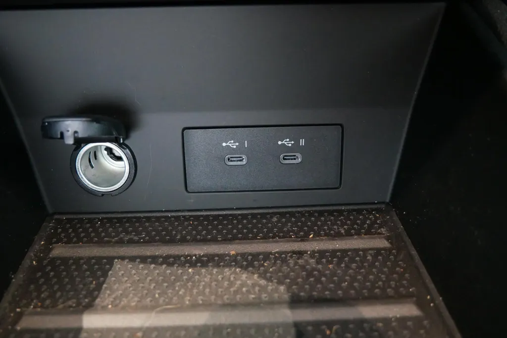 Renault Captur 1.8 E-Tech full hybrid 160 esprit Alpine | Rijdende demonstratie auto | Vraag naar de actuele kilometerstand |