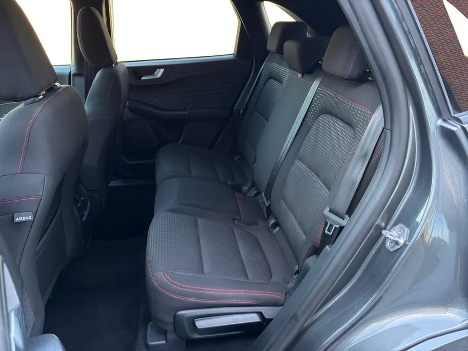 Ford Kuga 2.5 PHEV ST-Line 225PK | Head Up Display | Adaptieve Cruise Control | Winter Pack | LED | BLIS | Camera voor en achter | Navigatie | Privacy Glass
