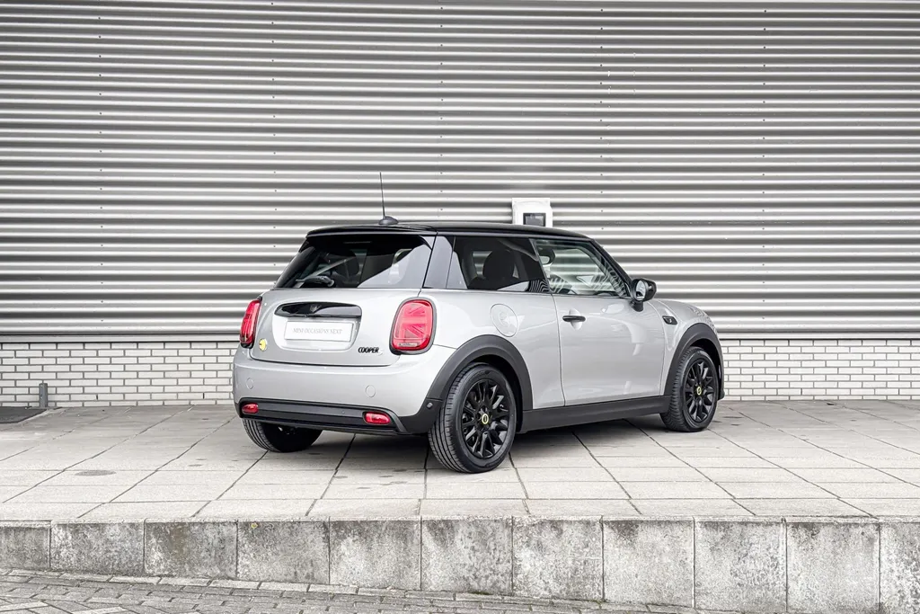 MINI Cooper 3-deurs Electric Business Edition 33 kWh