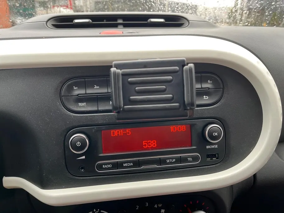 Renault Twingo 1.0 SCe Collection | Airco | Cruise Control | Bluetooth Audiosysteem | Parkeersensoren | LED Dagrijverlichting | Elektrische ramen | *44.000km*