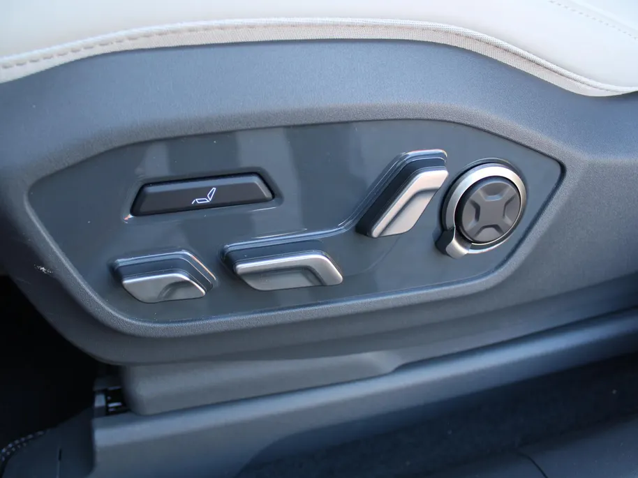 Kia EV9 GT-Line AWD 99.8 kWh | 7-zits | Stuur-/stoelverwarming + ventilatie v+a | 360 Camera | Schuifdak | Elek. stoelverstelling +  achterklep | HUD | Leer | 21" LM |