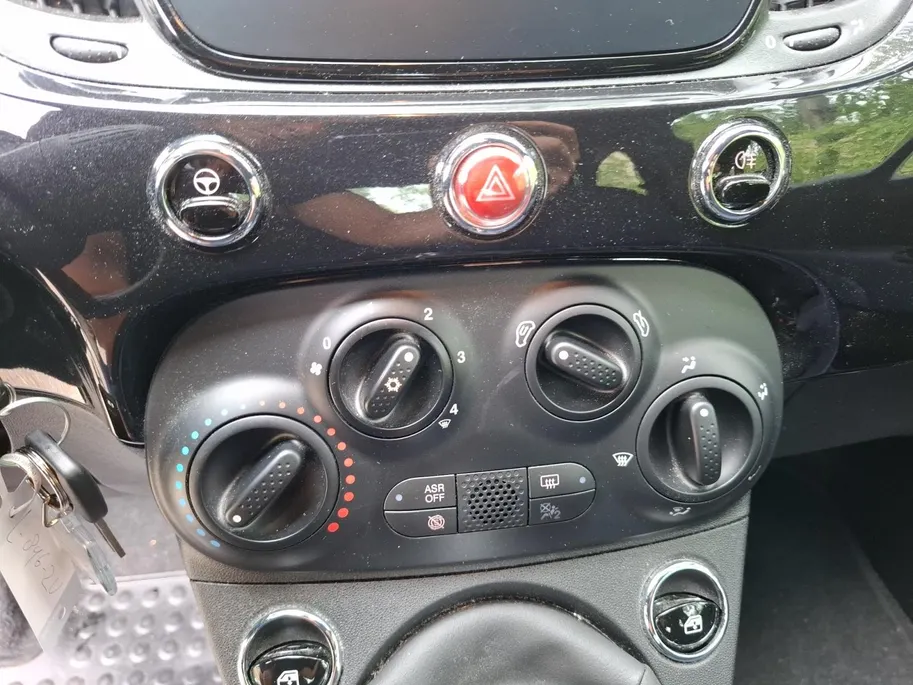 Fiat 500 1.0 Hybrid Cult | NAVIGATIE | TELEFOON | AIRCO | LAGE KILOMETERS |