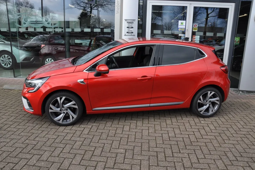 Renault Clio 140pk Nieuwstaat! All Seasons 1.3 TCe R.S. Line