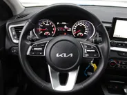 Kia Ceed Sportswagon 1.5 T-GDi MHEV DynamicLine | Navi | Camera | Clima | Cruise | 17' GT-Line velgen | LED | Apple Carplay | Android Auto |