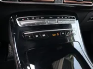 Mercedes-Benz EQC 400 4MATIC Business Solution AMG 80 kWh l Trekhaak l Keyless l Stoelverwarming