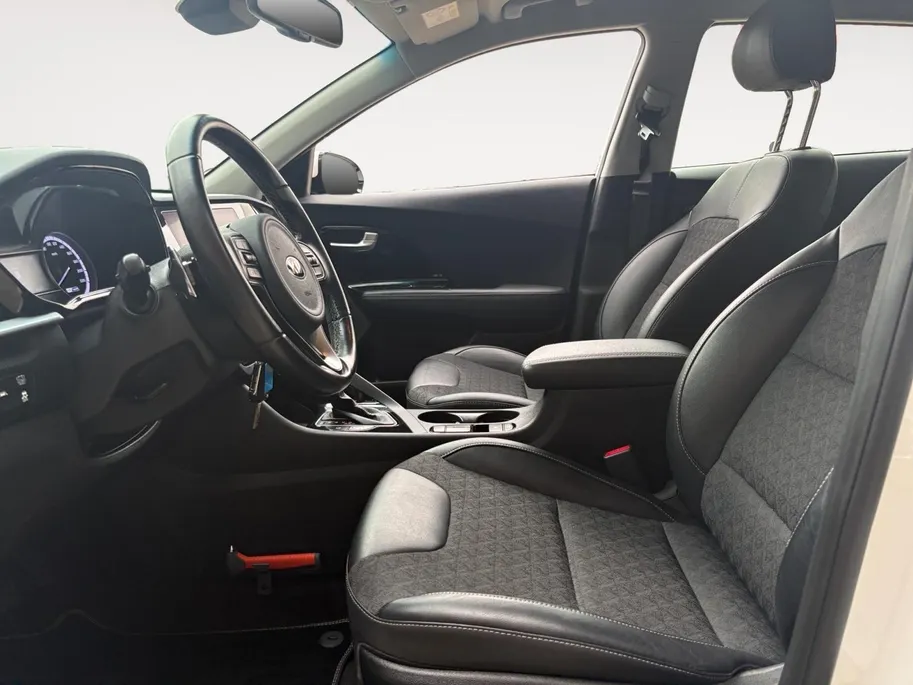 Kia Niro 1.6 GDi Hybrid DynamicLine | Navigatie | Apple Carplay / Android Auto | Climate Control | Achterruitrij Camera | Lichtmetalen Velgen |
