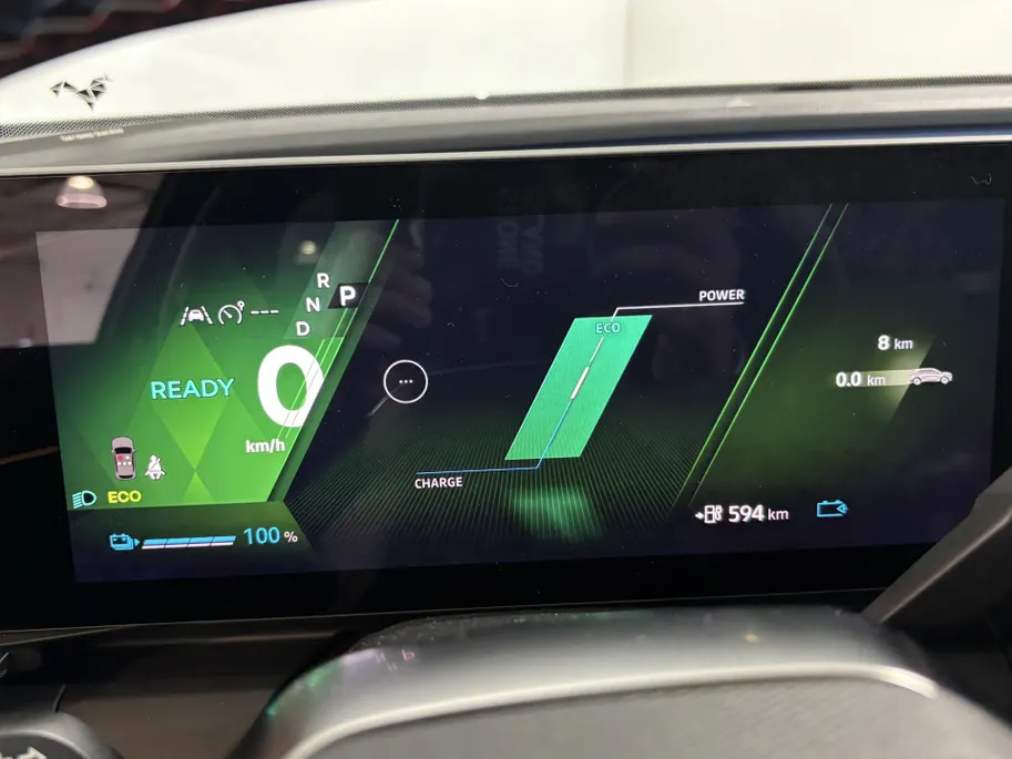 Renault Scénic E-Tech 220PK EV87 Long Range Esprit Alpine Automaat | DEMO | Solarbay Panoramadak | Harman Kardon Audio | Adaptive Cruise Control | Climate Control | 360 Camera | Apple CarPlay/Android Auto | Elektrisch Verstelbare Stoelen | Stoelverwarming |